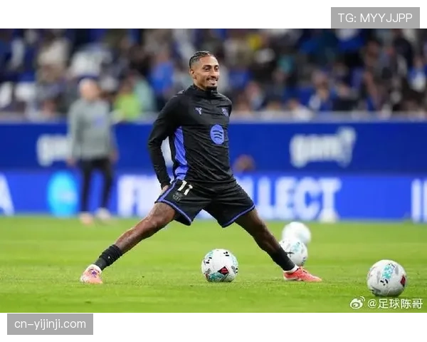 拉菲尼亚预计国际比赛日后复出,巴萨边锋状态受关注 拉菲尼亚预计国际比赛日后复出,巴萨边锋状态受关注