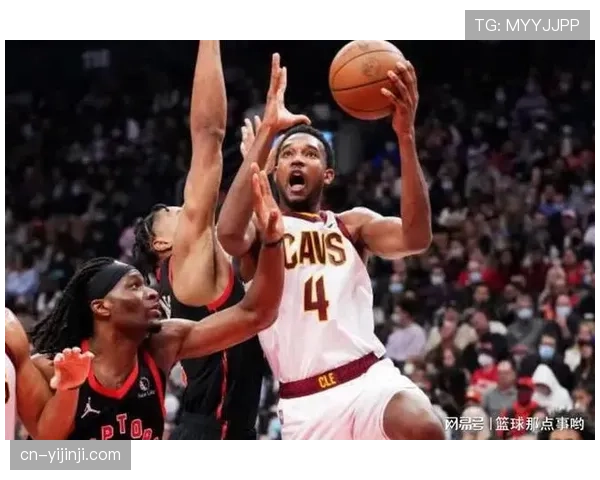 海港传中成功率仅17%,高控球率难转化为有效得分机会 海港传中成功率仅17%,高控球率难转化为有效得分机会